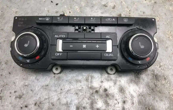 Skoda Octavia Mk2 (1Z) Climate control unit 3T0907044AS