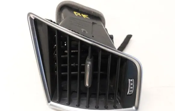 Audi Q5 SQ5 Dashboard side air vent grill/cover trim 8R1820901