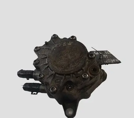 Volkswagen PASSAT B6 Vacuum pump 03G145209C