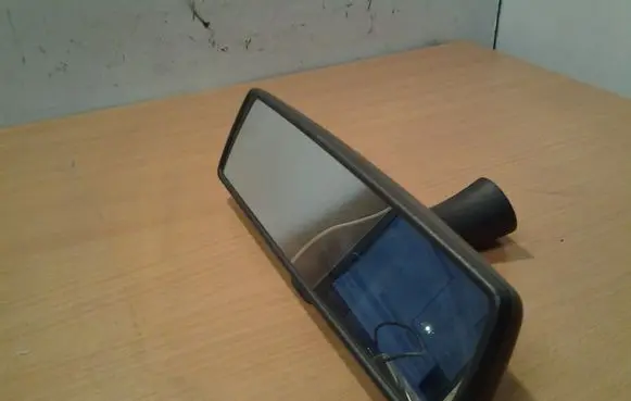 Volkswagen Golf V Rear view mirror (interior) E1010761