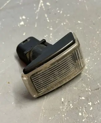 Volvo S40 Front fender indicator light 0142631