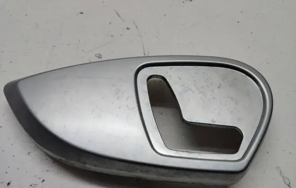 Mercedes-Benz ML W164 Front door seat control surround trim 313206 A6759
