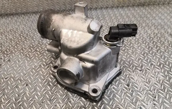Mercedes-Benz E W211 Thermostat 