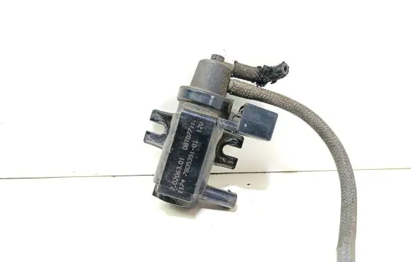 BMW 1 E81 E87 Turbo solenoid valve 7805391