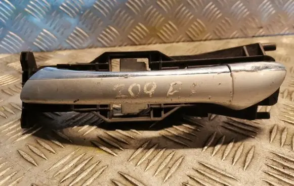 Mercedes-Benz CLK A209 C209 Front door exterior handle