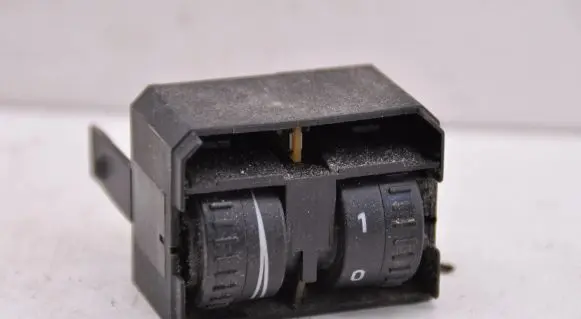 Volkswagen Caddy Headlight level height control switch 2K0941333B