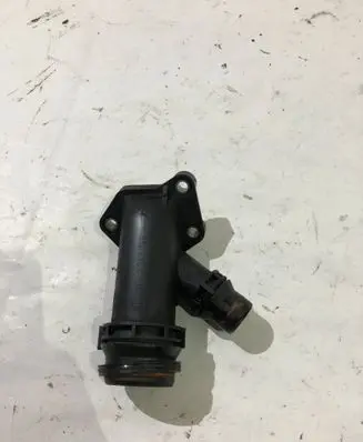 BMW 7 E38 Engine coolant pipe/hose 2247744