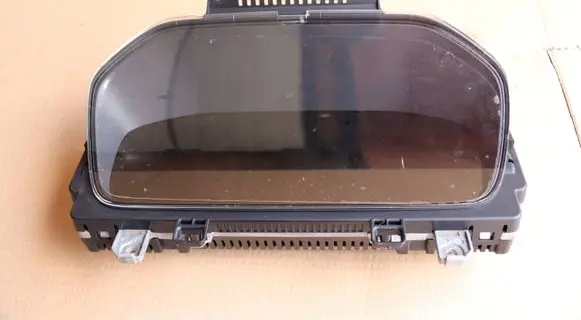 Volvo XC90 Speedometer (instrument cluster) P32276901AA SW64431