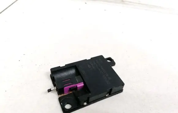 BMW 3 E46 Antenna control unit 921800002 921-800-002