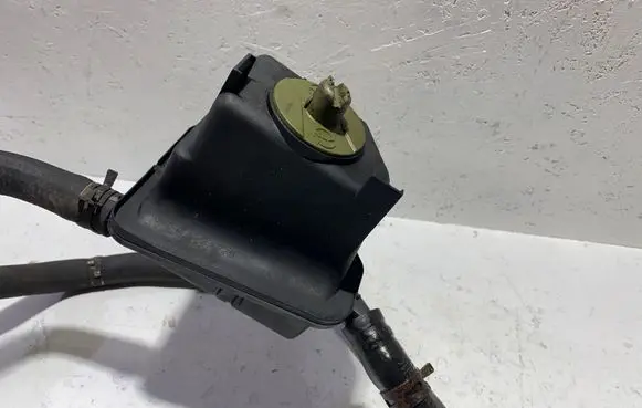 Volkswagen Golf IV Power steering fluid tank/reservoir 1J0422371C