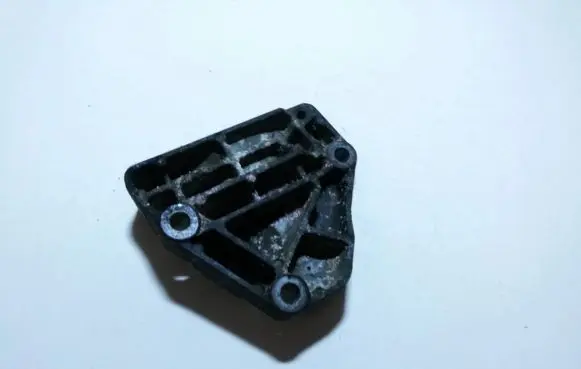 Opel Astra G Engine mounting bracket 90529603
