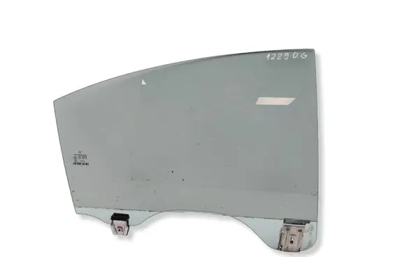 Mercedes-Benz CLS C219 Rear door window glass 43R001026