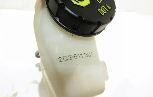 Seat Arona Master brake cylinder 2Q2611301