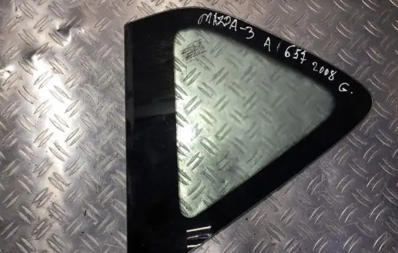 Mazda 3 I Rear side window
