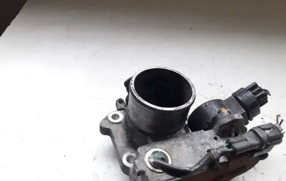 Toyota Avensis T250 Engine shut-off valve 27020