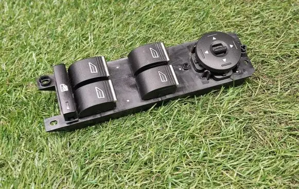 Ford Focus ST Electric window control switch F1ET14A132AC