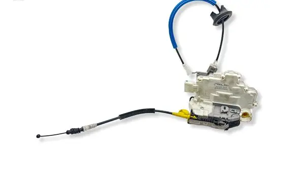 Audi A4 S4 B8 8K Front door lock 