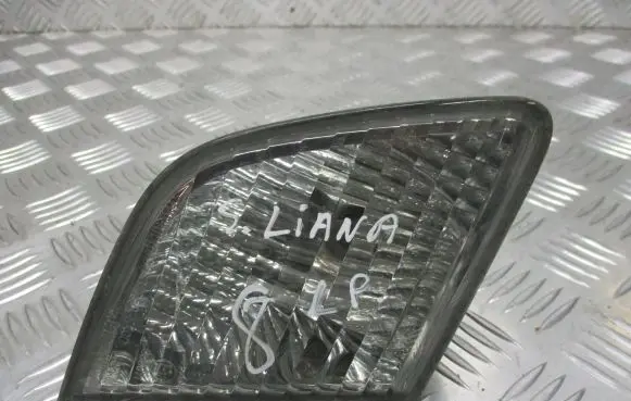 Suzuki Liana Front indicator light