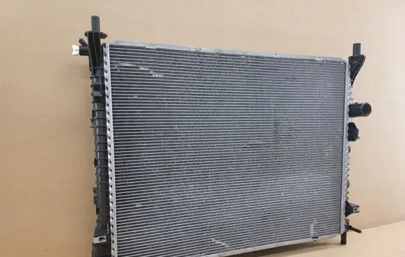 Ford Mustang V Coolant radiator