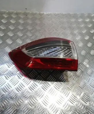 Ford Mondeo MK IV Rear/tail lights E414587
