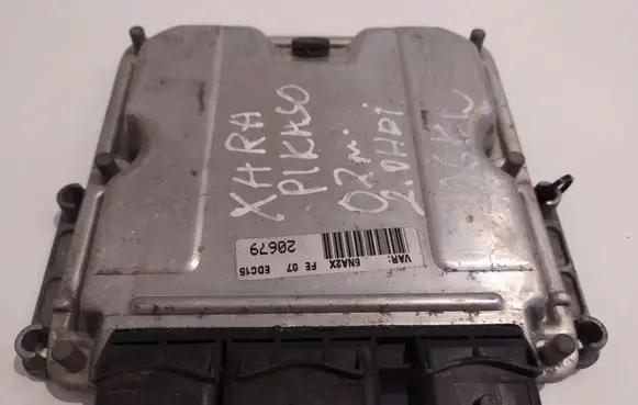 Citroen Xsara Picasso Engine control unit/module 0281010996