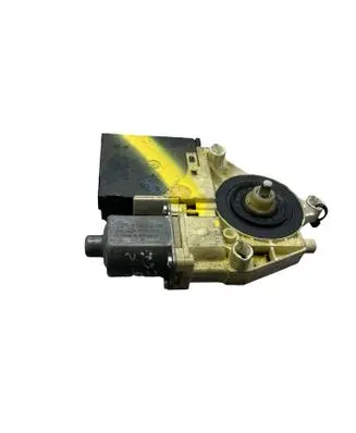 Volkswagen Tiguan Front door window regulator motor 1K0959792Q