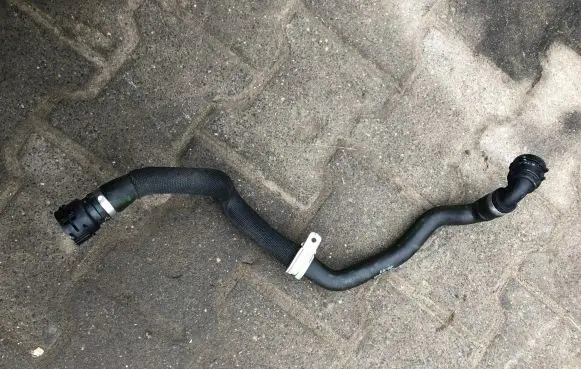 Audi A8 S8 D5 Engine coolant pipe/hose
