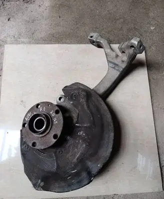 Audi A6 S6 C6 4F Front wheel hub 4f0258