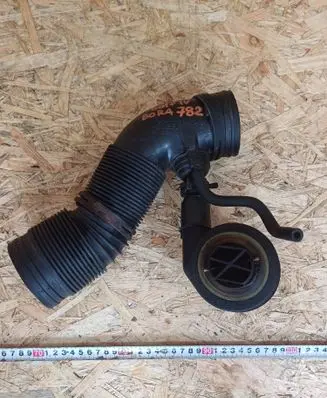 Volkswagen Golf IV Air intake hose/pipe 1J0129684