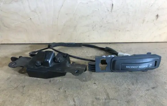 Volvo S60 Seat back rest lock catch 9188721