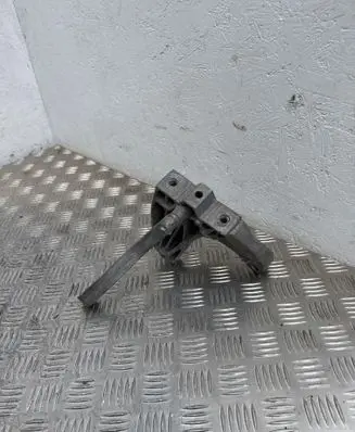 Volkswagen Golf VII Gearbox mounting bracket 1K0199117CK