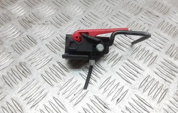 Citroen Berlingo Engine bonnet (hood) release handle