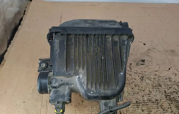 Suzuki Baleno IV Air filter box 50RA01