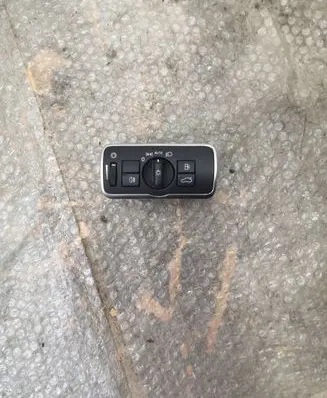 Volvo S60 Light switch 30739448