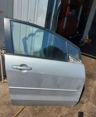 Mazda 5 Front door