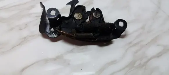 Nissan Qashqai Engine bonnet/hood lock/catch