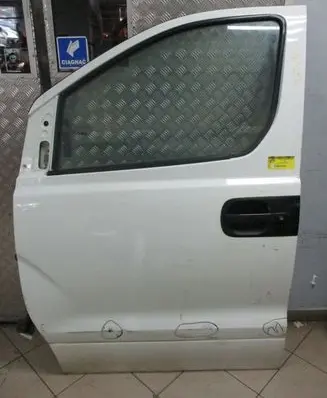 Hyundai H-1, Starex, Satellite Front door