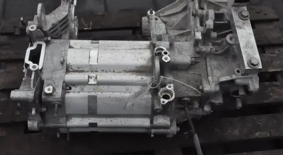 Peugeot Expert Manual 7 speed gearbox 9830123780