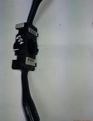 Volkswagen PASSAT B5 Indicator stalk 4B0953503G