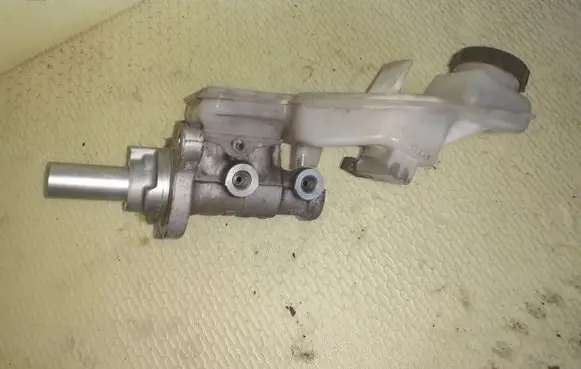 Mazda 2 Master brake cylinder KT025 800927