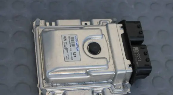 KIA Rio Engine control unit/module ECU KIA3911703381 3911703381 3910703381