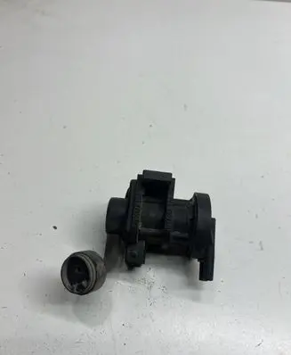 Opel Signum Turbo solenoid valve 09158200
