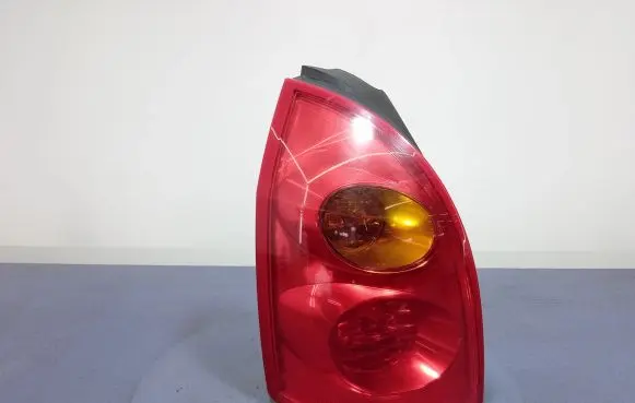 Nissan Primera Rear/tail lights