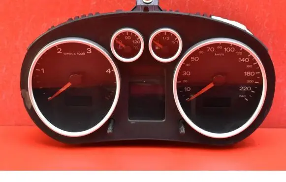 Audi A2 Speedometer (instrument cluster) 8Z0920900T