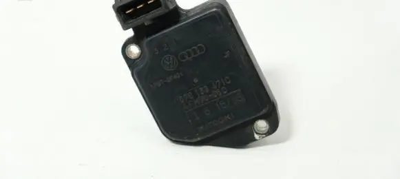 Audi A6 S6 C5 4B Mass air flow meter 078133471C