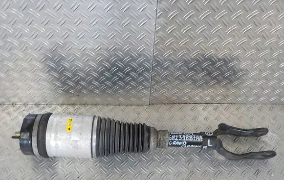 Jeep Grand Cherokee Front air suspension shock absorber 68231887AA