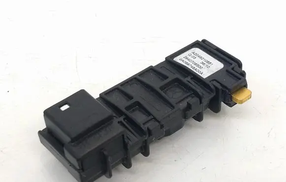 Mercedes-Benz E W212 Rain sensor A2048210851