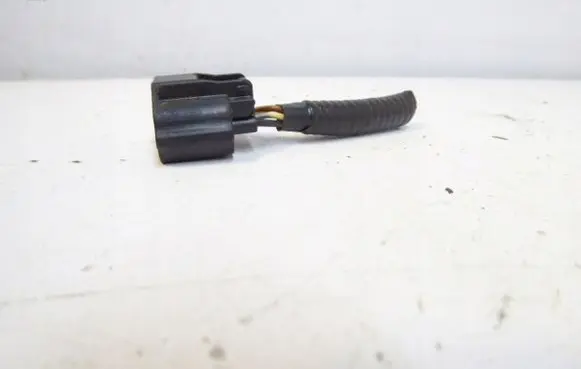 Nissan Qashqai+2 ABS module connector plug 
