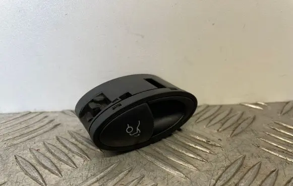 Mercedes-Benz E W211 Tailgate opening switch A2118210279