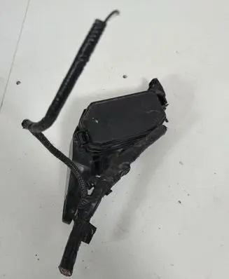 Toyota C-HR I Fuse module 